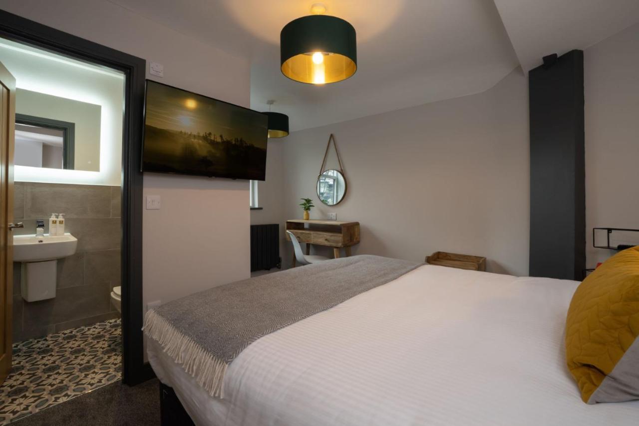 Spacious - Contemporary 2Br Apartment - Central Ambleside - Parking Екстер'єр фото